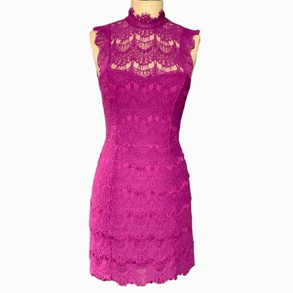 Free People, lace mini - Picture 2 of 9